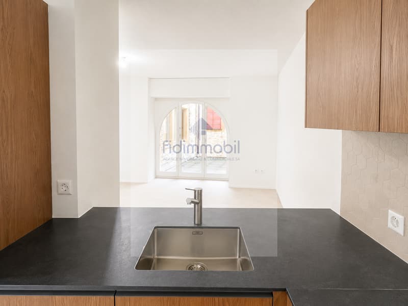 Fully renovated apartment in the city center (2)