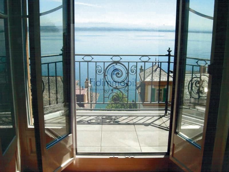In una villa del principio del XX secolo, bel appartamento con fascino. (3)
