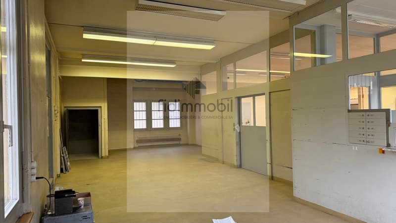 Ampio locale polivalente ideale per la posizione (9)