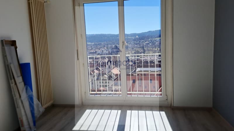 For rent, 7 rooms, Combe-Grieurin 37b, La Chaux-de-Fonds (5)
