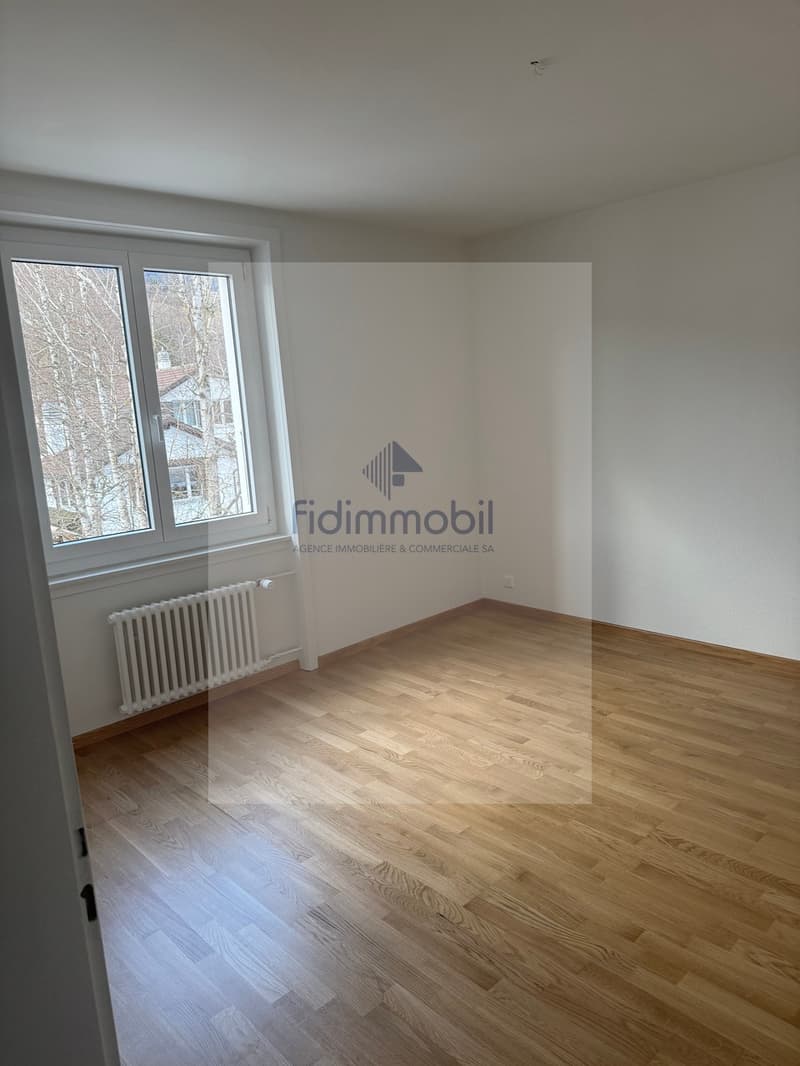 Three-room apartment on the first floor (7)