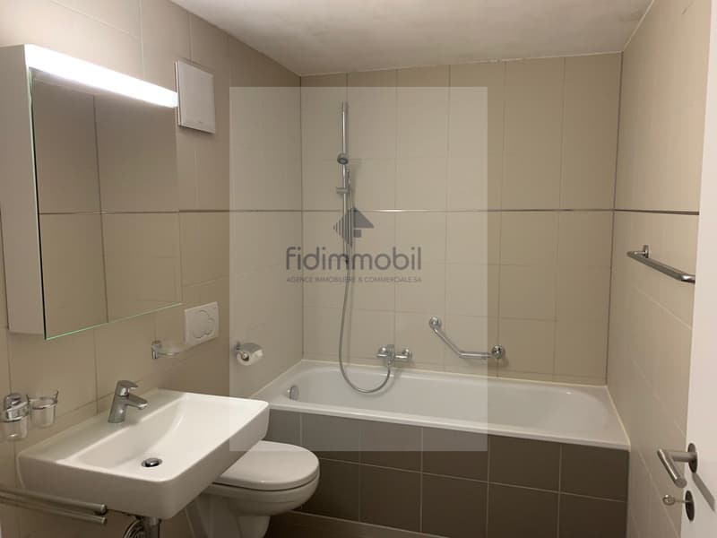 PRÄCHTIGES APPARTEMENT NAHE BEI ALLEN VERKAUFSTELLEN (7)