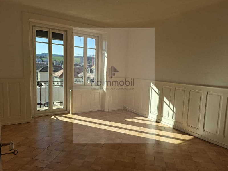 Prächtige 3,5-Zimmer-Wohnung, komplett renoviert, Rue Numa-Droz 171, La Chaux-de-Fonds (2)