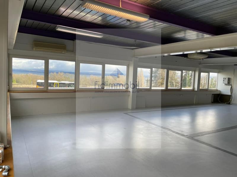Local commercial / artisanal de 172 m² à louer à Bevaix (3)