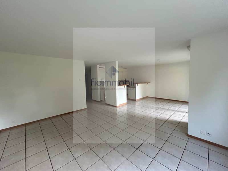 GRAND APPARTEMENT DE 2.5 PIÈCES AU REZ AVEC TERRASSE (3)