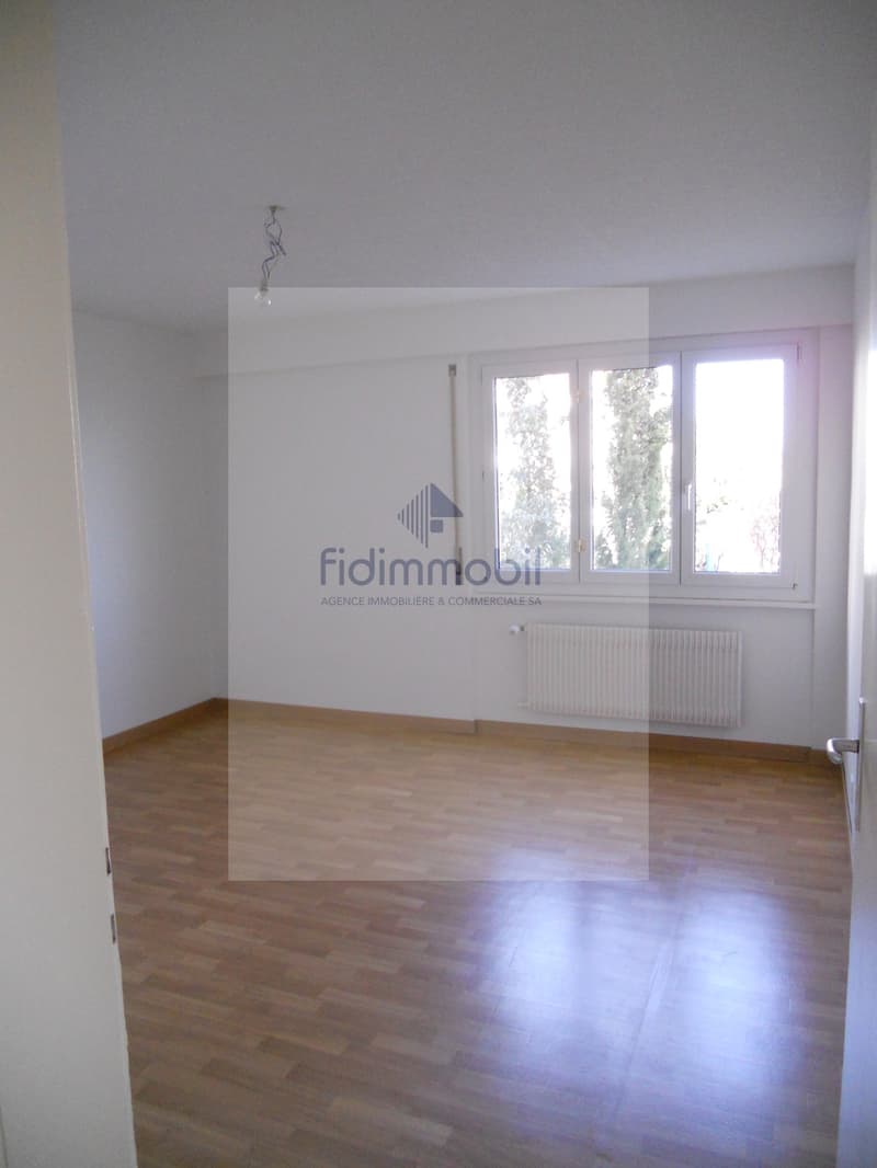 Wohnung mit 4 Zimmern und herrlichem Blick auf den See (6)