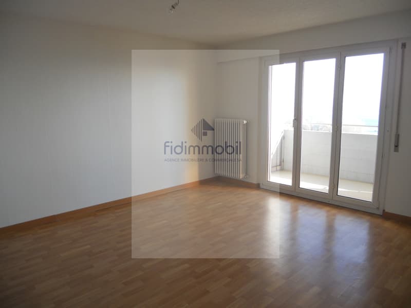 Wohnung mit 4 Zimmern und herrlichem Blick auf den See (3)