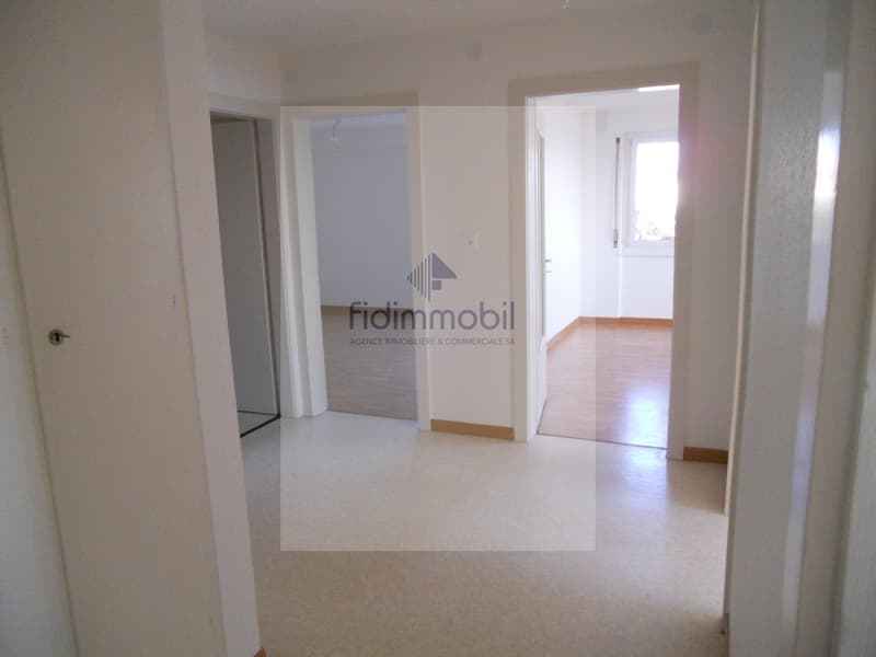 Wohnung mit 4 Zimmern und herrlichem Blick auf den See (5)