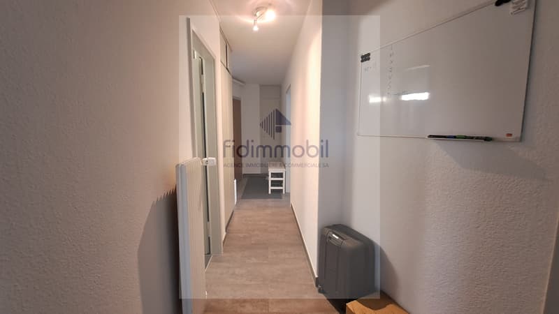 Le Corbusier 14, Le Locle, 3 pezzi rinnovati in quartiere tranquillo (6)