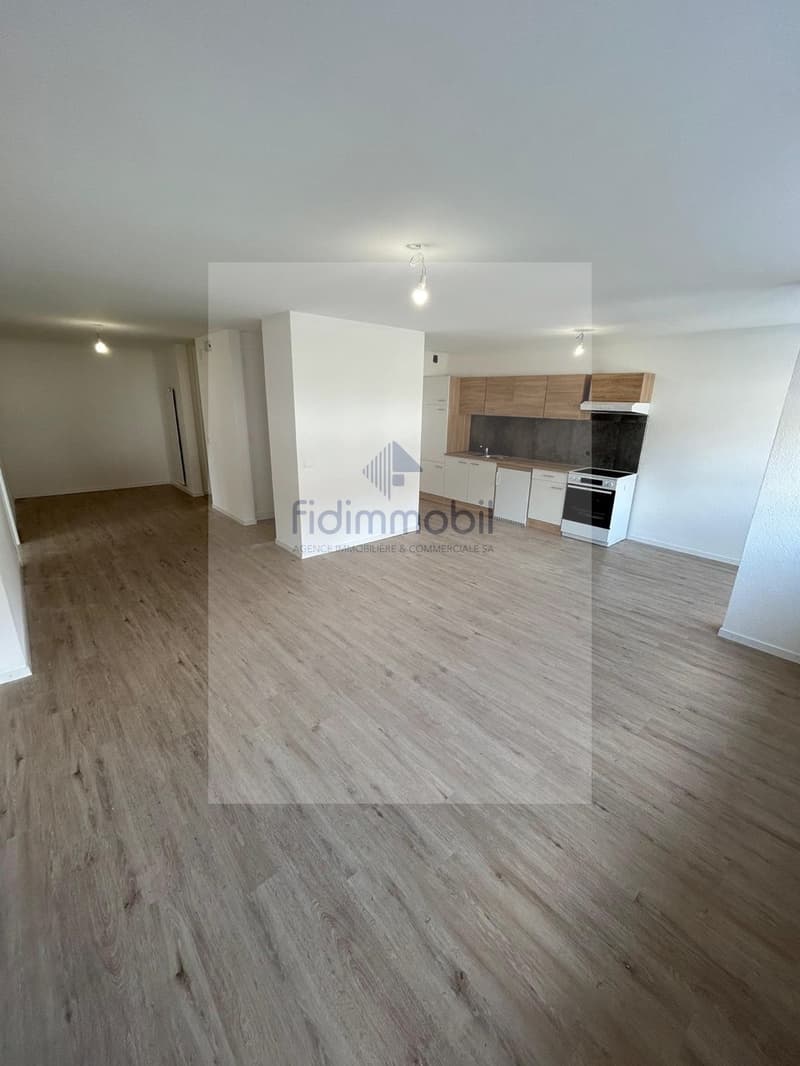 Appartement de 2 pièces au 8ème étage (2)
