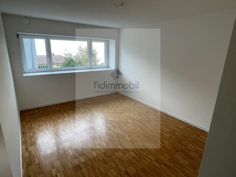 Ampio appartamento di 4.5 locali con balcone, cantina e soffitta (3)