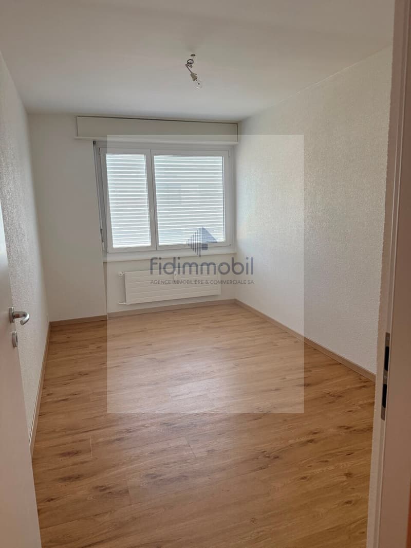 Charmantes renoviertes 3-Zimmer-Wohnung mit Balkon in Landeron (4)