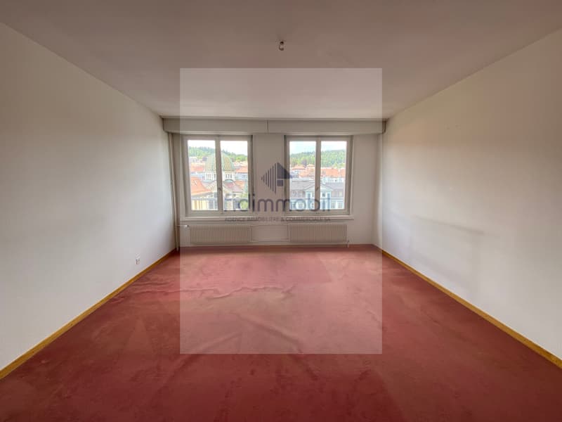 Appartamento di 144m2 in affitto per abitazione o uffici (8)