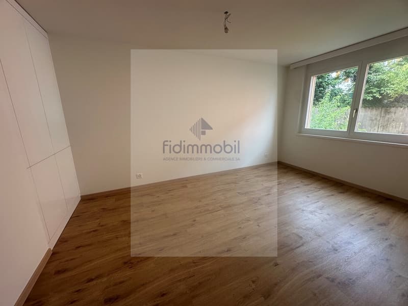 Magnificent fully renovated apartment (8)