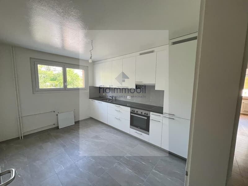 Splendido appartamento 3.5 locali ristrutturato a Corcelles (2)