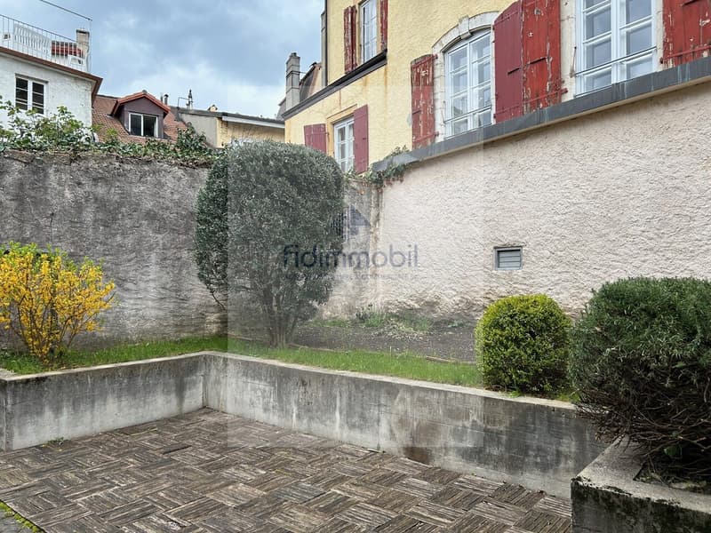 Beautiful apartment in the city center close to all amenities (6)