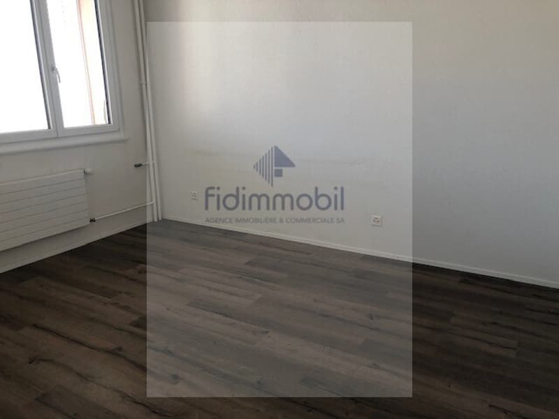 For rent, 2.5 rooms, Combe-Grieurin 37b, La Chaux-de-Fonds (2)