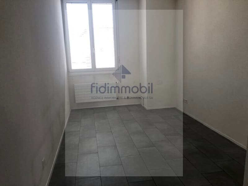 For rent, 2.5 rooms, Combe-Grieurin 37b, La Chaux-de-Fonds (4)