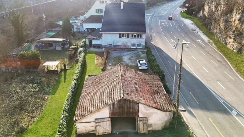Ampia casa unifamiliare con area esterna versatile, posto auto e capanno/garage aggiuntivo (19)