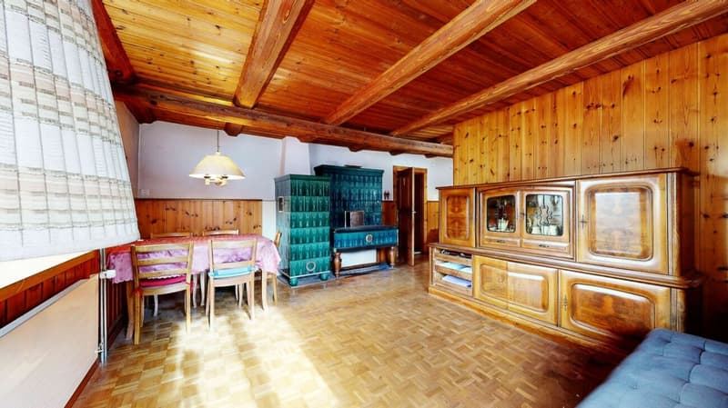 Haus mit viel Nutzfläche, Charme und Potenzial (2)