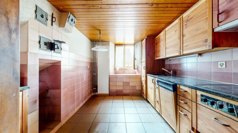Haus mit viel Nutzfläche, Charme und Potenzial (4)