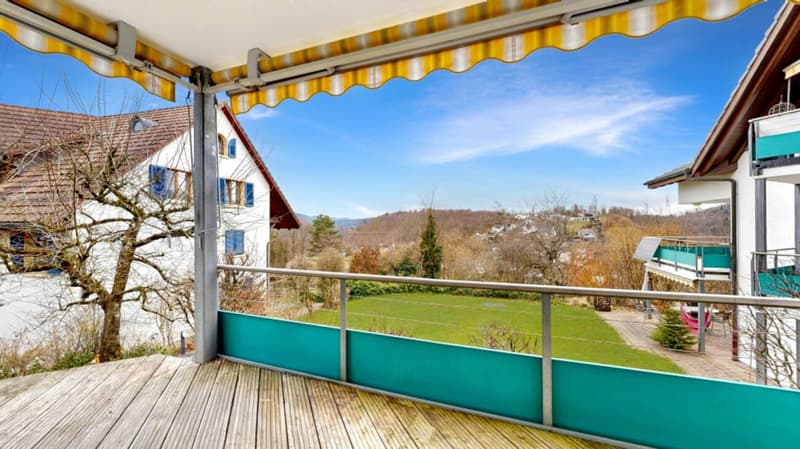 Well-maintained condominium in a wonderful location (11)