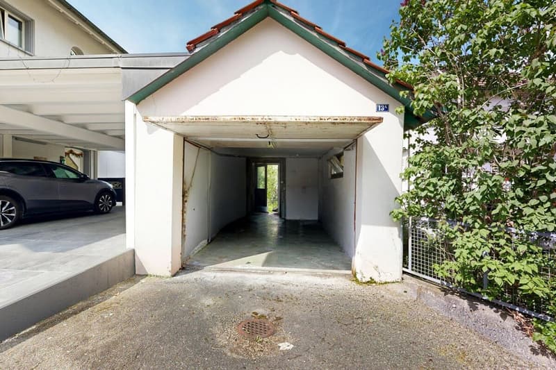 erschwingliches Einfamilienhaus mit grosszügigem Raumangebot und Garage (12)