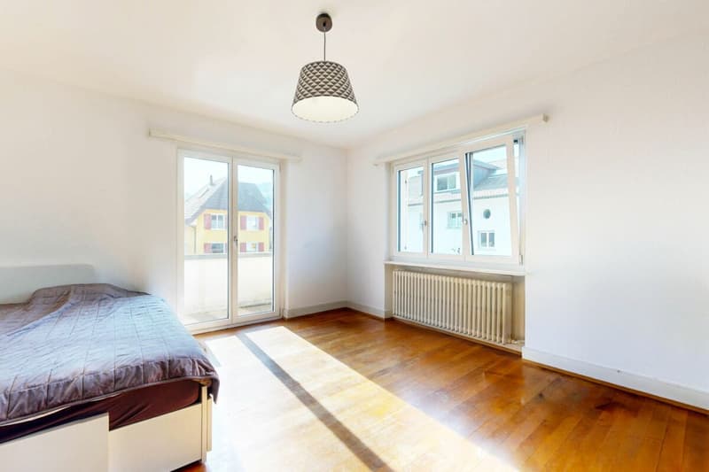 erschwingliches Einfamilienhaus mit grosszügigem Raumangebot und Garage (6)