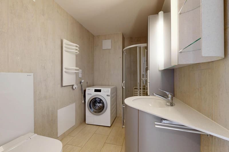 Well-maintained single/senior apartment in an ideal location (11)