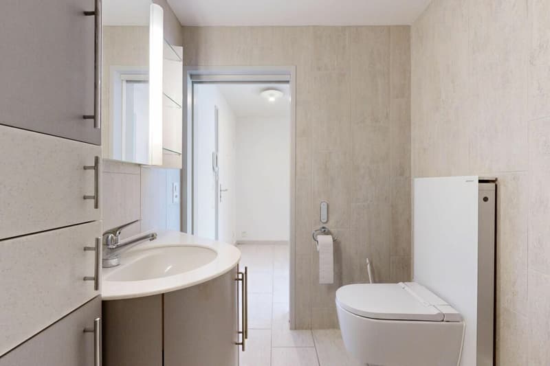 Well-maintained single/senior apartment in an ideal location (10)