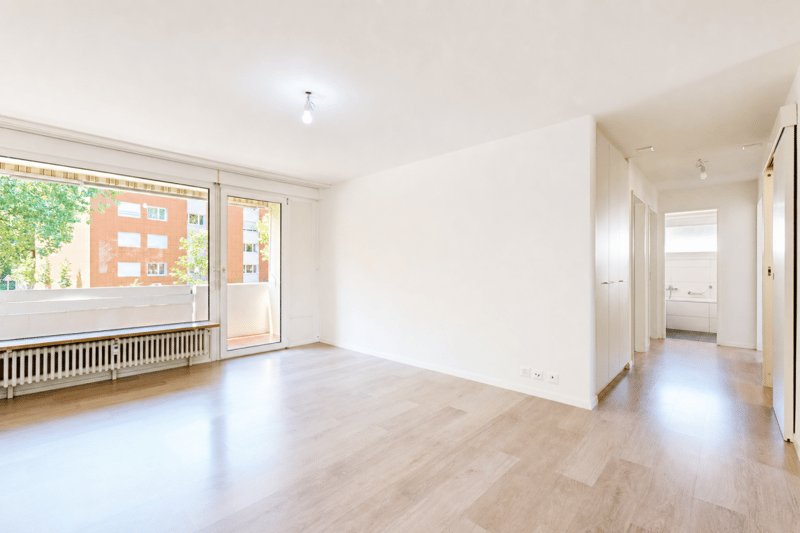 gepflegte 4.5-ZWG mit Balkon, Keller, Estrich, Waschmaschine und Parkplatz (1)