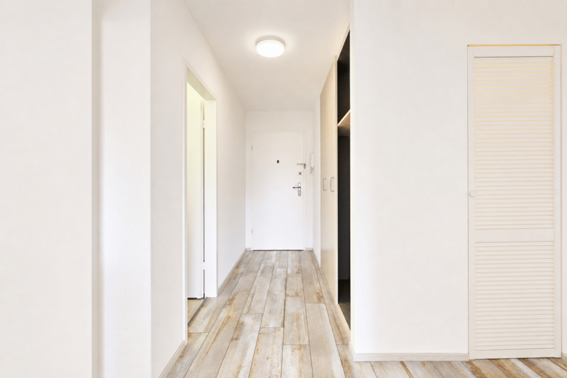 Affordable owner-occupied apartment with a great view (5)
