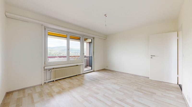 Affordable owner-occupied apartment with a great view (13)