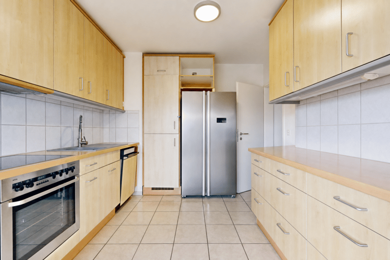Affordable owner-occupied apartment with a great view (4)