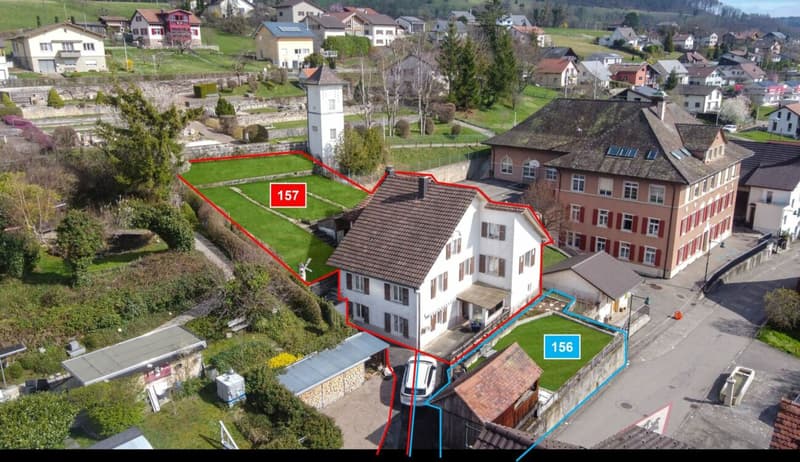 Maison à deux générations avec potentiel à Liesberg Village (1)