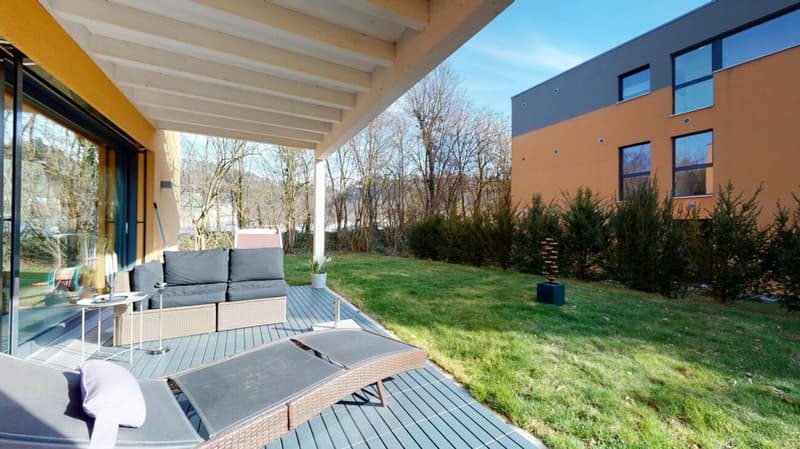 Appartement de jardin 4,5 pièces élégant avec garage et place de parking extérieure (11)