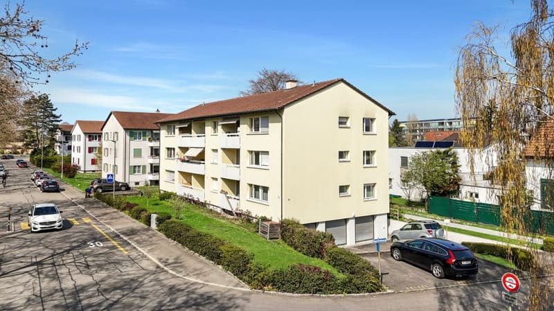 moderne 3.5-ZWG mit Balkon, Keller, Estrich, Waschmaschine und Parkplatz (13)