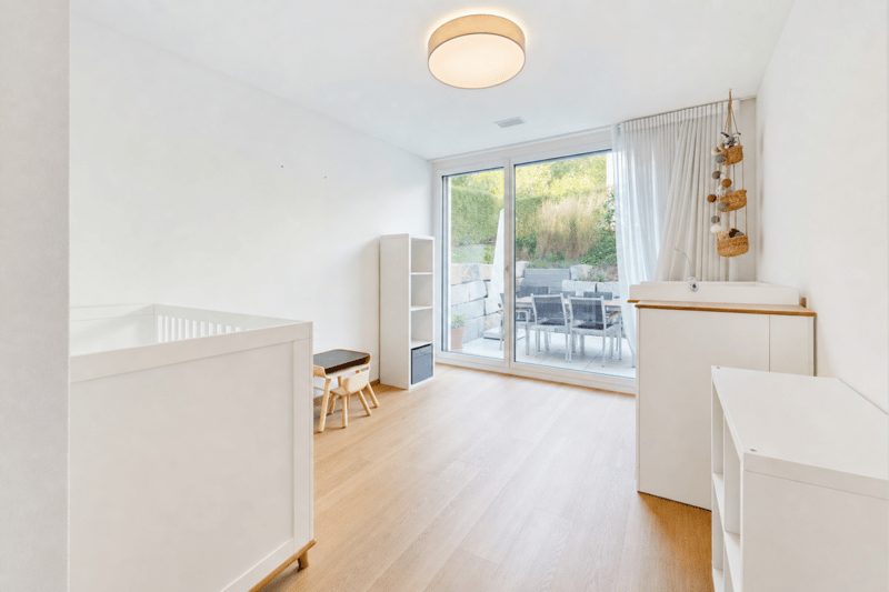 moderne Eigentumswohnung an top Lage mit zwei Einstellhallenplätzen (8)