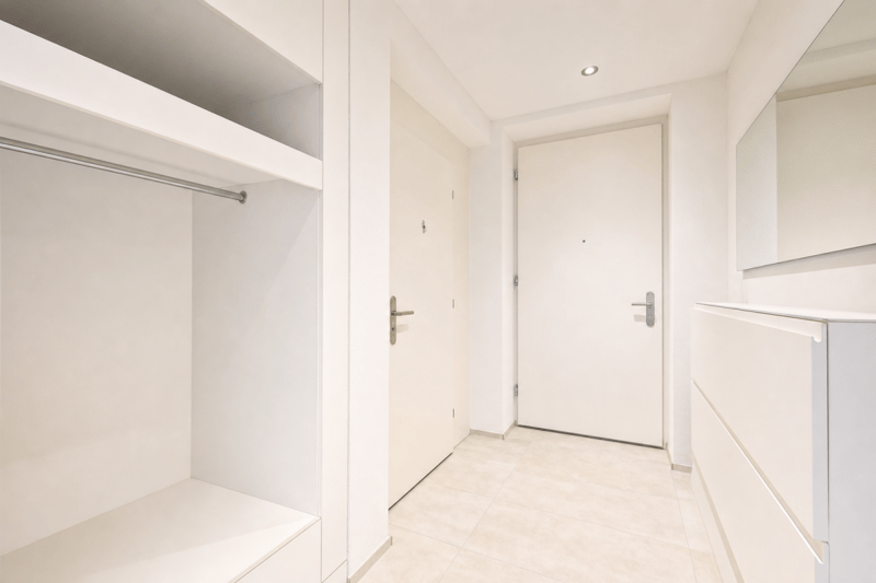 moderne Eigentumswohnung an top Lage mit zwei Einstellhallenplätzen (2)