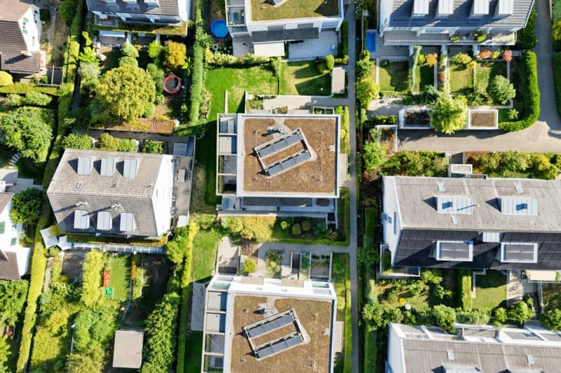 moderne Eigentumswohnung an top Lage mit zwei Einstellhallenplätzen (19)