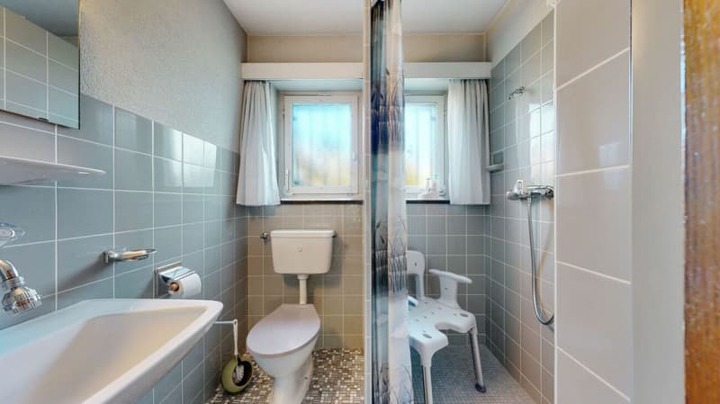 1'507 m2 Bauland an sonniger Lage mit renovationsbedürftigem Einfamilienhaus (6)