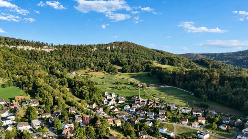 1'507 m2 Bauland an sonniger Lage mit renovationsbedürftigem Einfamilienhaus (20)