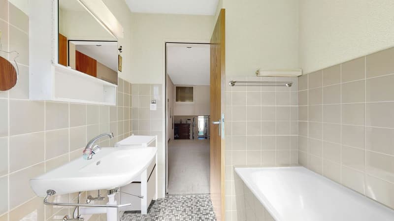 1'507 m2 Bauland an sonniger Lage mit renovationsbedürftigem Einfamilienhaus (11)