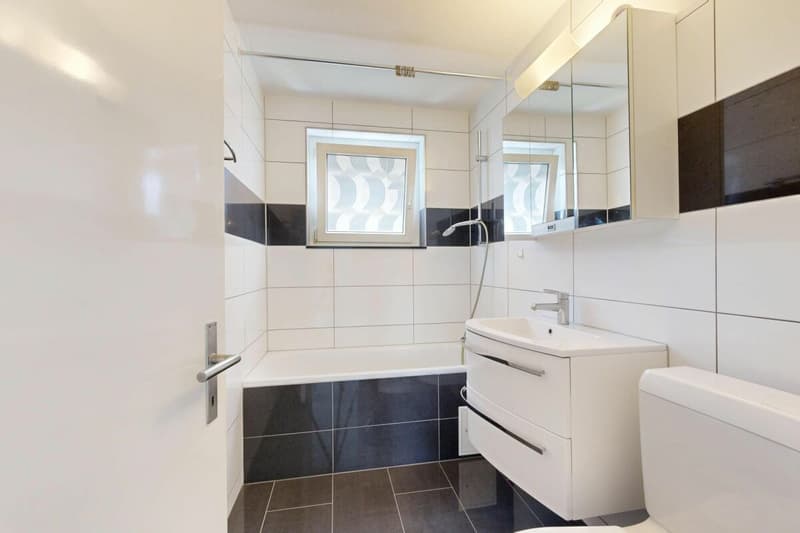 moderne Eigentumswohnung mit vielen Annehmlichkeiten (6)