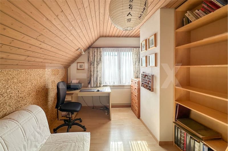 Casa unifamiliare indipendente con piscina interna e sauna (10)