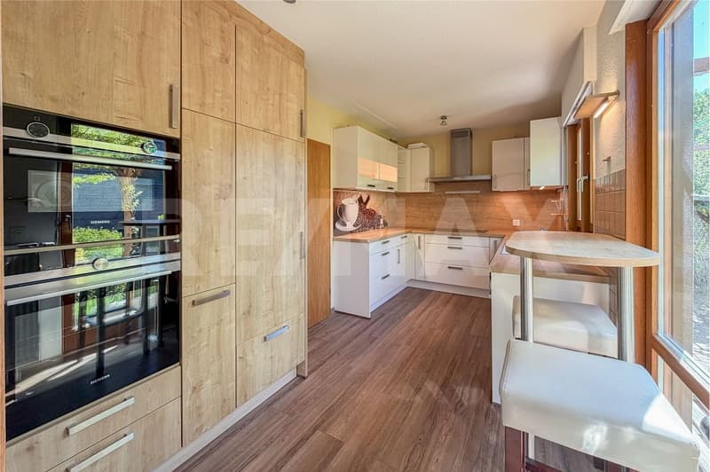5.5-room detached house with a southern flair for sale in Magden (6)