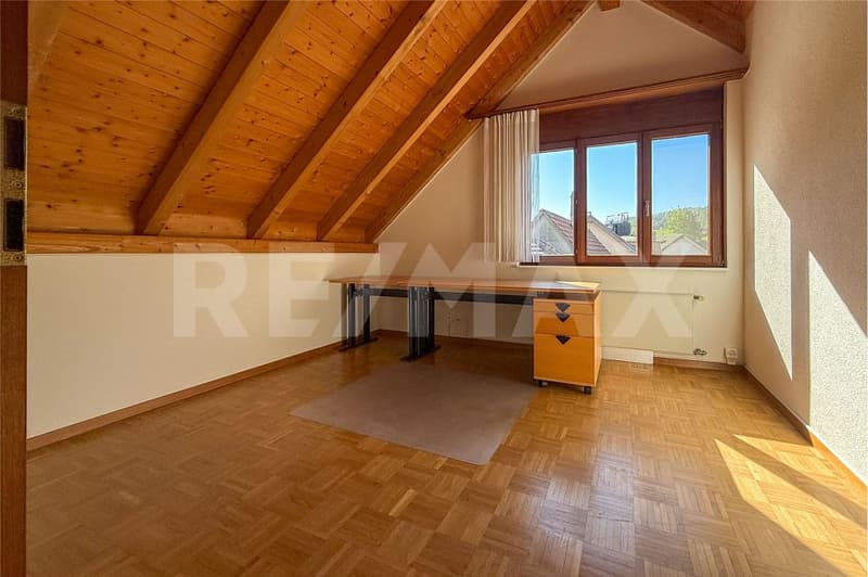 High-quality modernized maisonette with plenty of comfort and space for sale in the center of Obermumpf (12)