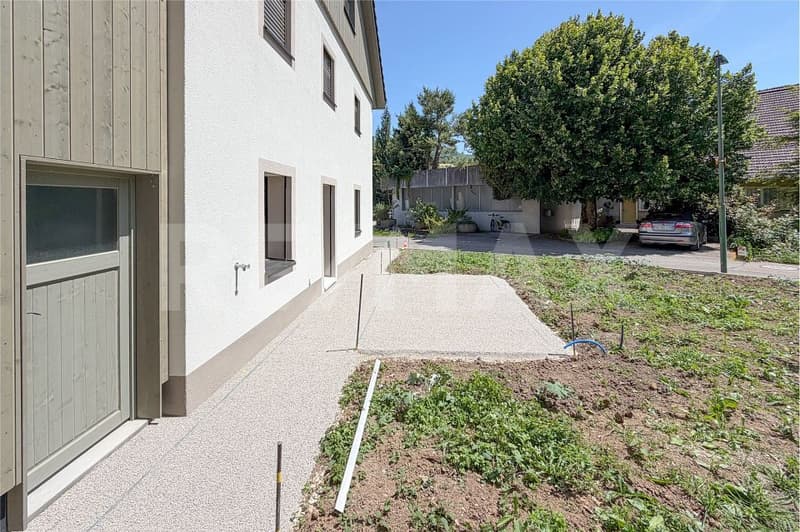 Prima locazione: Appartamento giardino moderno e spazioso di 2,5 locali a Zuzgen in affitto (8)