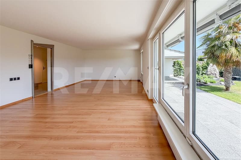 Stylish 5.5 room single-family home with lovingly designed garden in Möhlin for sale (3)