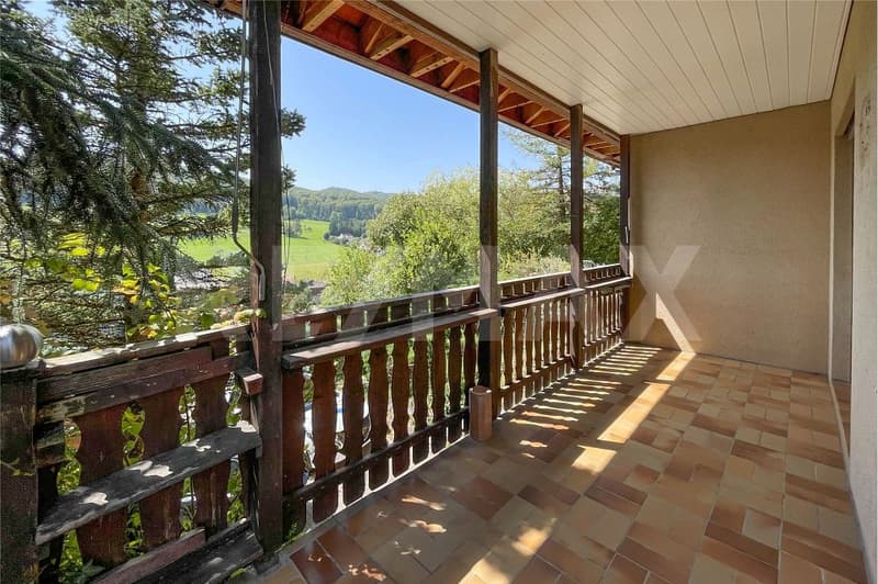 Exclusive hillside location with stunning views, family house for sale in Zeiningen (7)